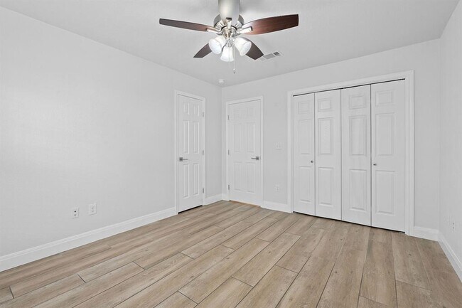 Building Photo - 6001 Jain Ln