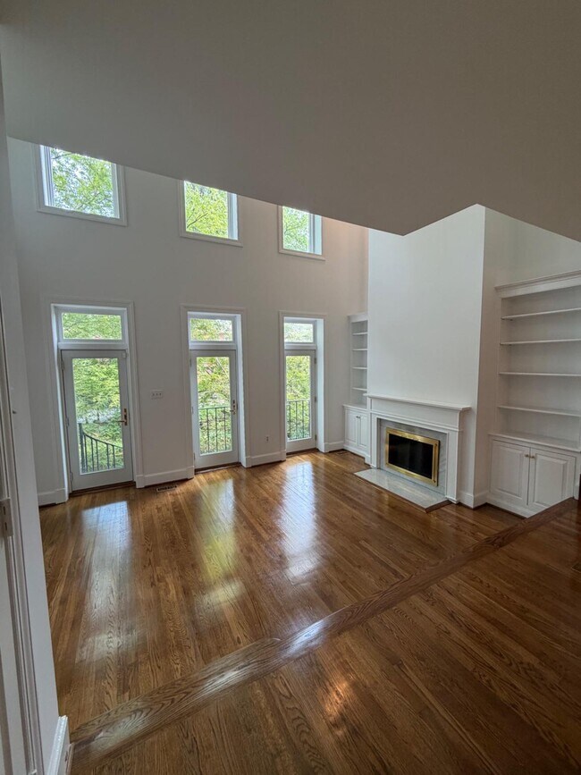 Building Photo - 3925 Georgetown Ct NW