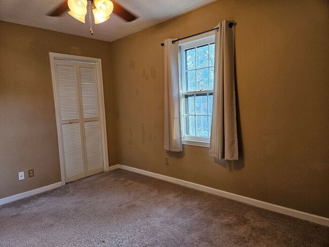 Building Photo - Harbison !!!