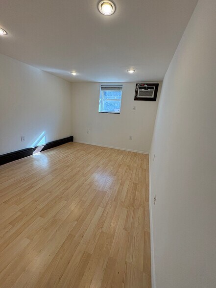Back Bedroom - 1711 S 13th St