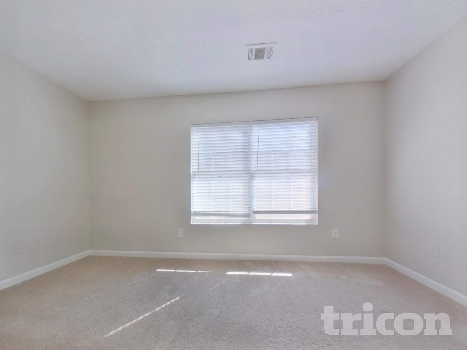 Building Photo - 401 Silver Spring St