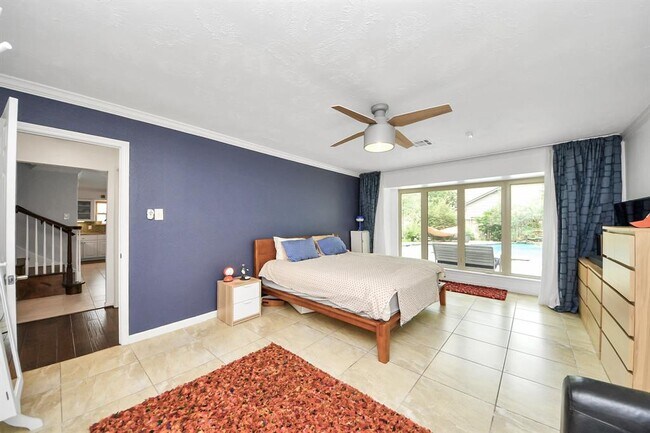Building Photo - 403 Lakeside Estates Dr