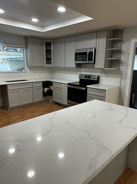 Breakfast Nook - 11040 Eastbrook Ave