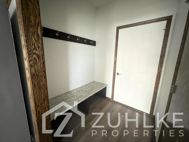 Building Photo - 508 N Elm St