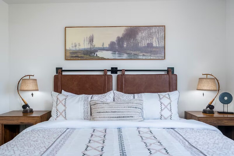 Building Photo - 1430 3rd Ave E