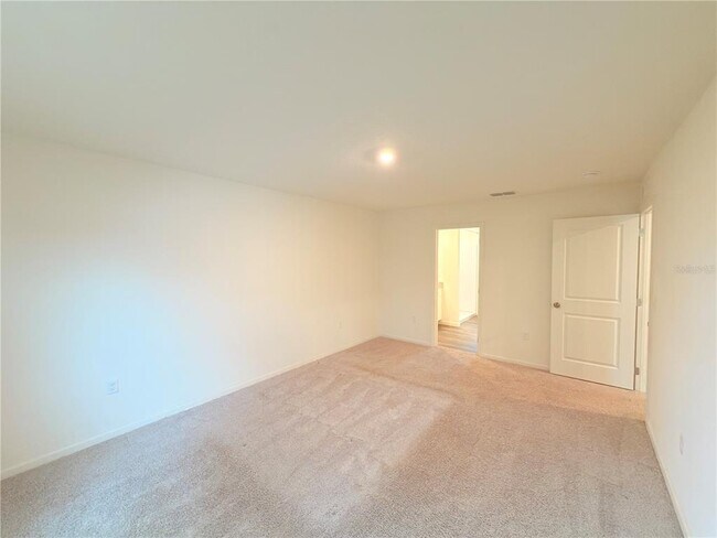 Building Photo - 733 James Ct