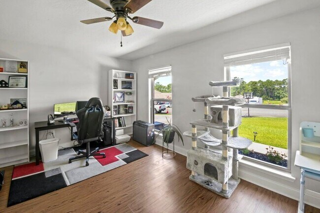 Building Photo - 300 Cassady Ln