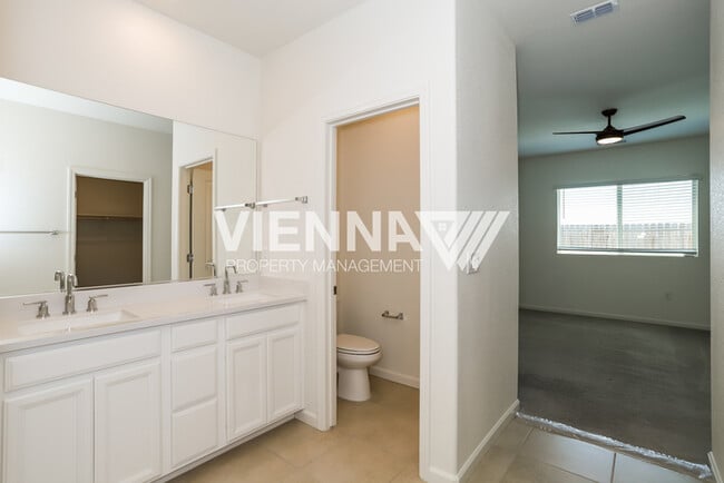 Building Photo - Gorgeous Home in Rancho with a POOL!