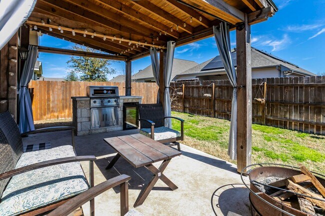 Building Photo - 4 BEDROOM, 3 BATH, BELTON ISD