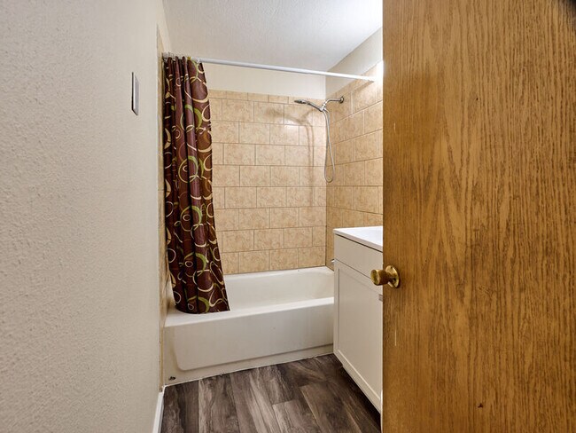 Building Photo - 485 1st St