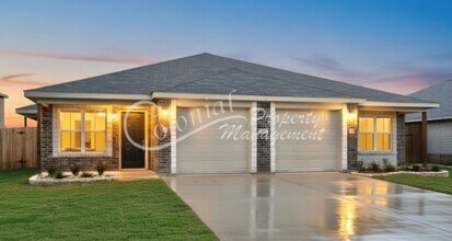 Building Photo - AVAILABLE Now! *MORE PHOTOS COMING SOON*