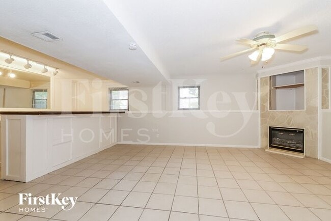 Building Photo - 7801 W 112th St