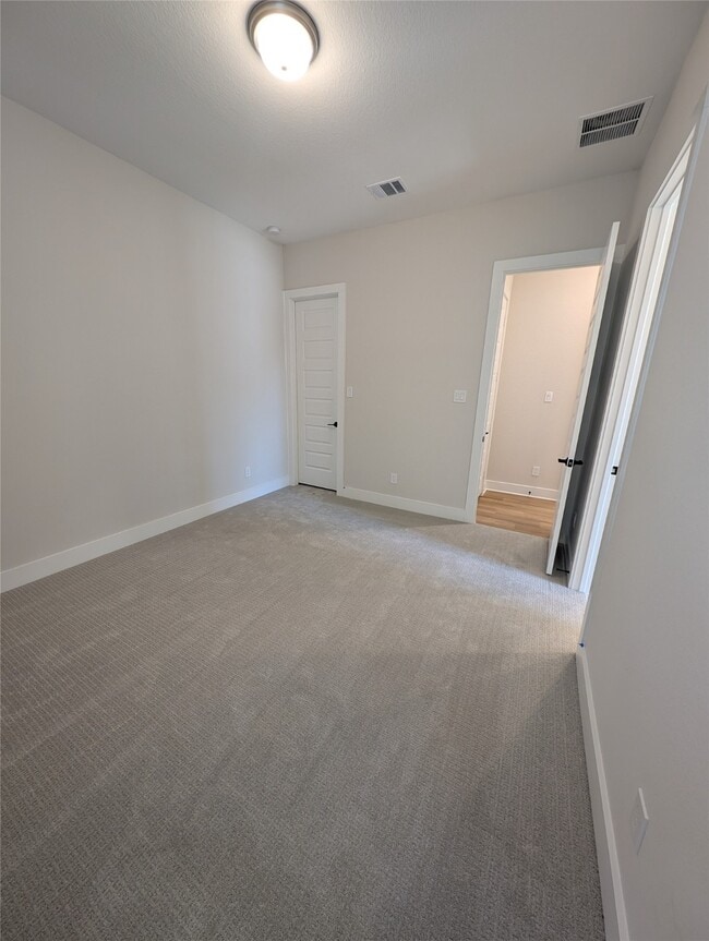 Building Photo - 13826 Arroyo Grande Dr