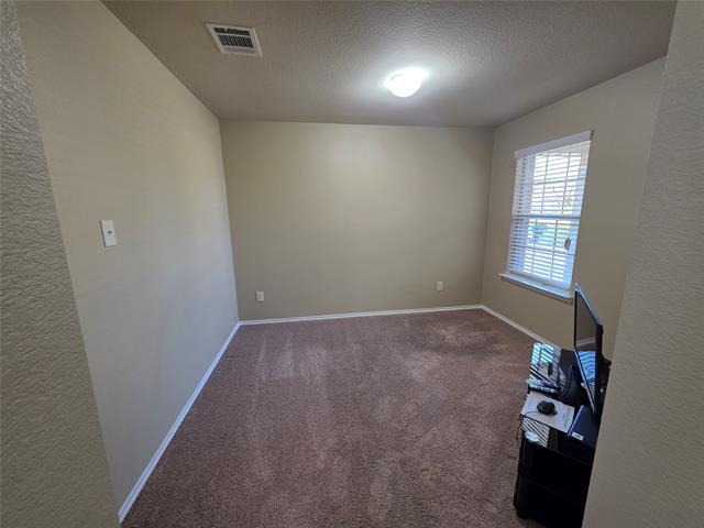 Building Photo - 237 Thoroughbred St