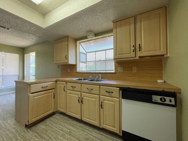 Building Photo - 4502 Whitmire Ln