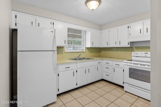Building Photo - 4257 Packard Dr