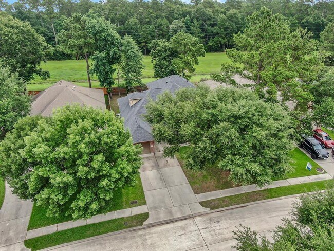 Building Photo - 31322 Evergreen Park Ln