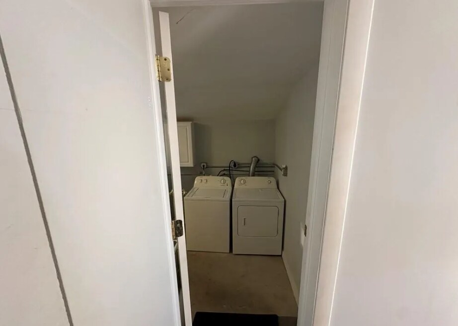 Building Photo - 1528 Portland-Cobalt Rd