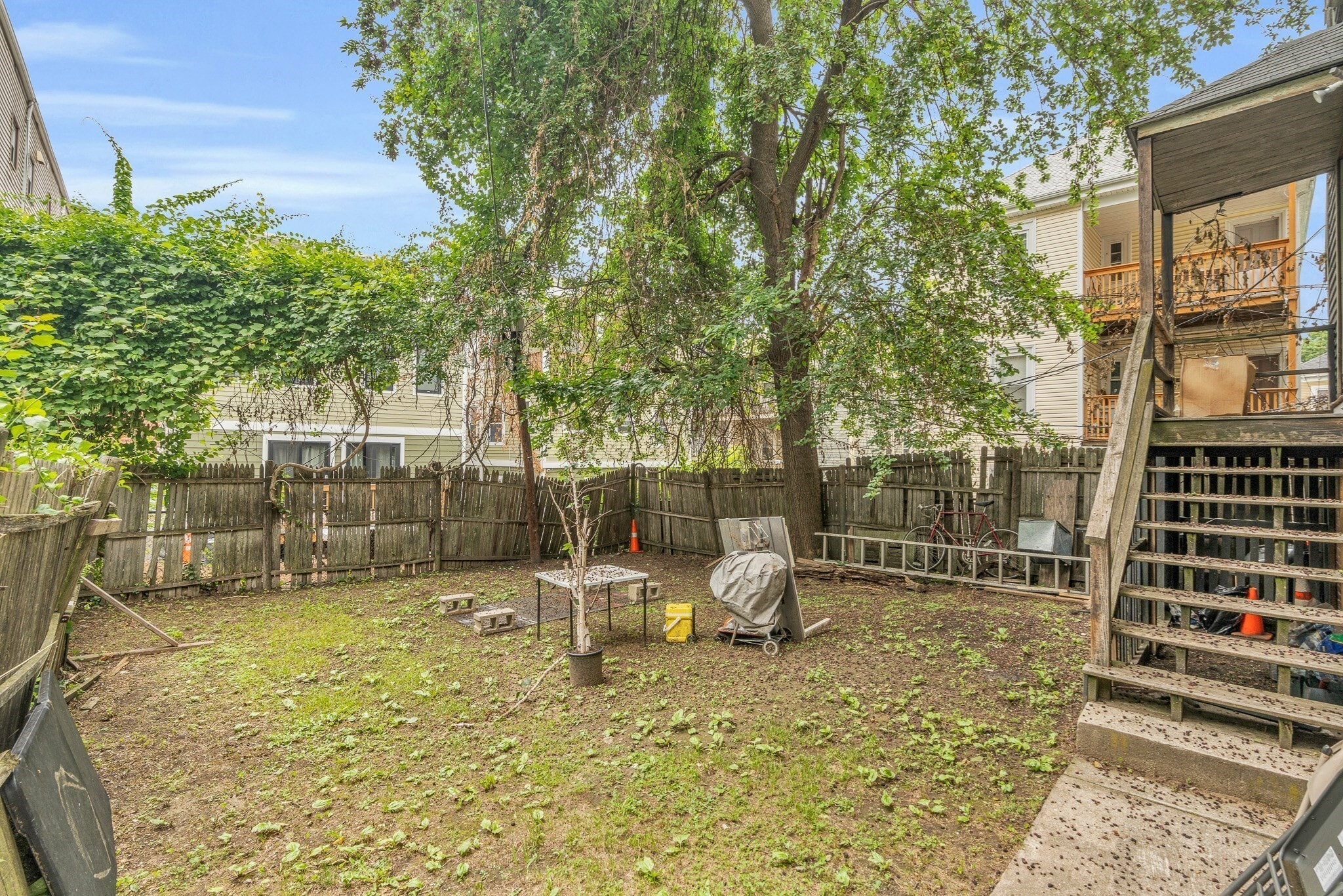 Building Photo - 5 Sachem St