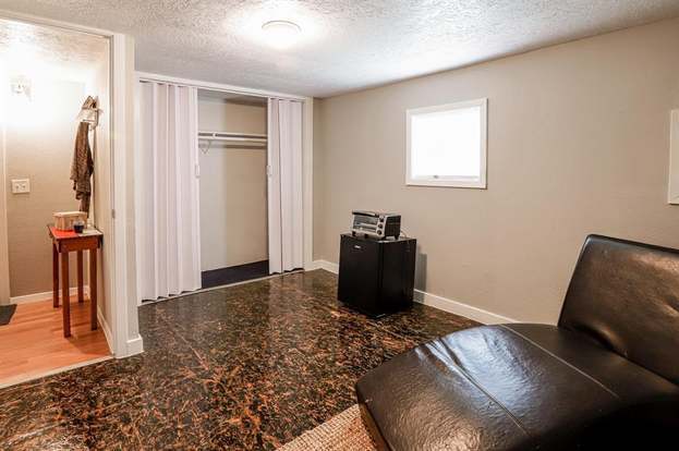 Building Photo - 27327 Peach Creek Dr