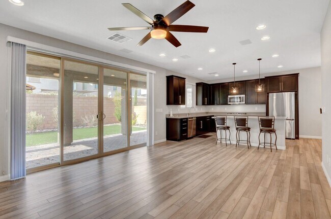 Building Photo - Beautifully Upgraded 4 Bedroom, Two Story ...