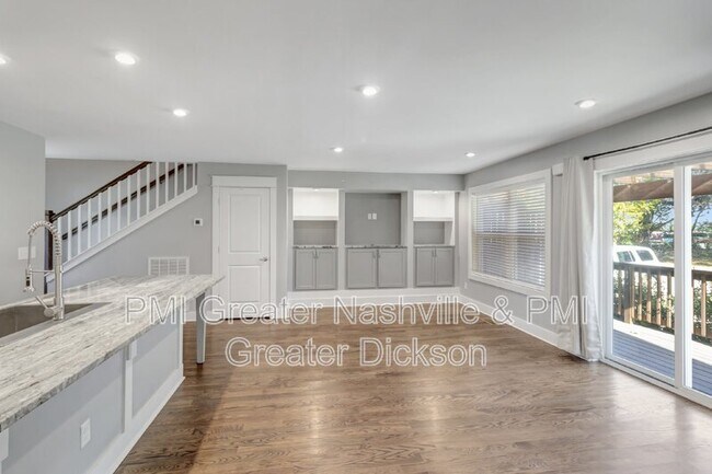 Building Photo - 2543 Summit Ct