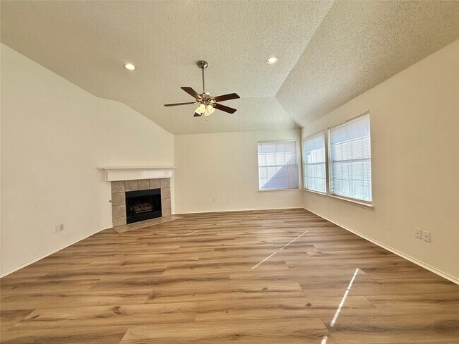 Building Photo - 7213 Randall Way