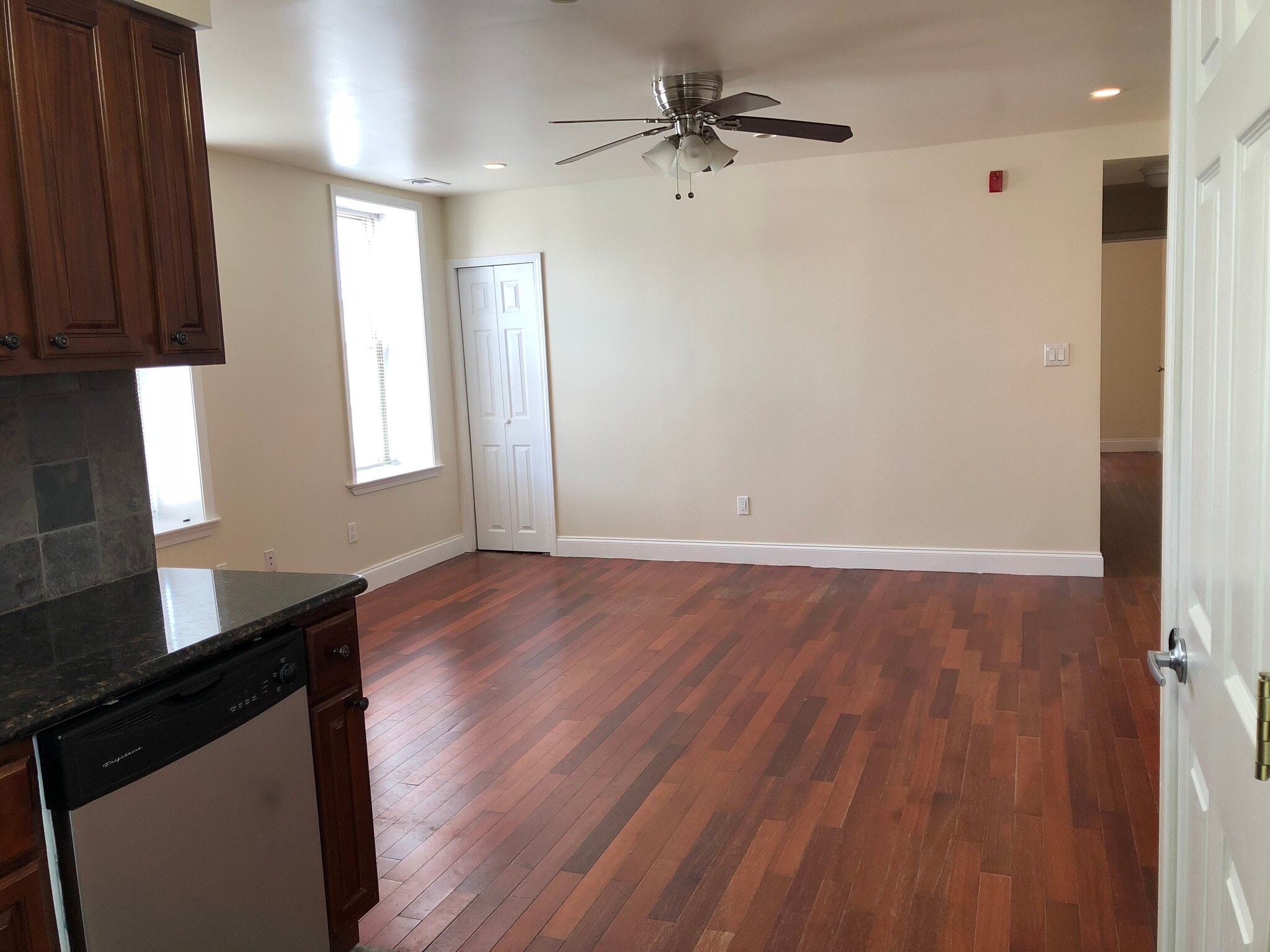 LIVING/DINNING AREA - 1800 S 8th St