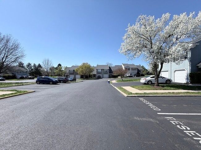 Building Photo - 171 Scobee Ln