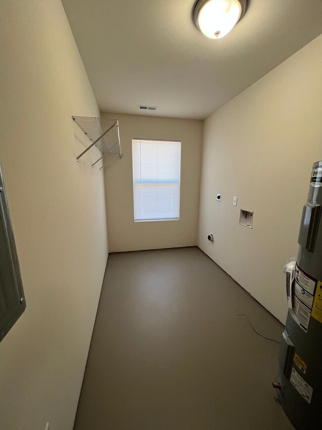 Building Photo - Brand New House 3 beds 2 baths with 1 car garage