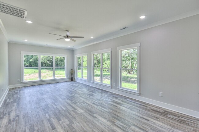 Building Photo - 3931 Taylors Store Rd