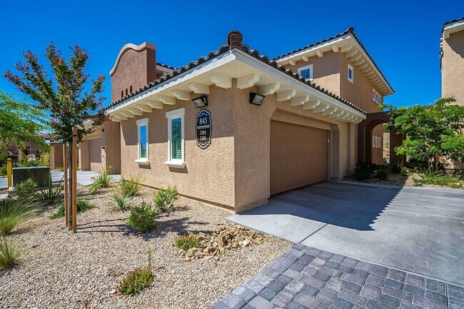 Building Photo - 845 Pantara Pl