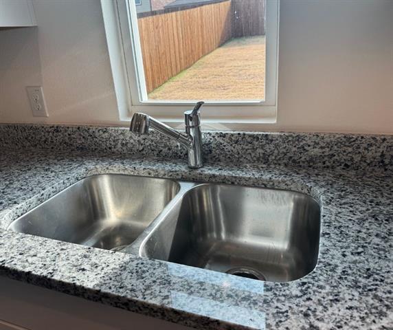 Building Photo - 5948 Sahara Dr