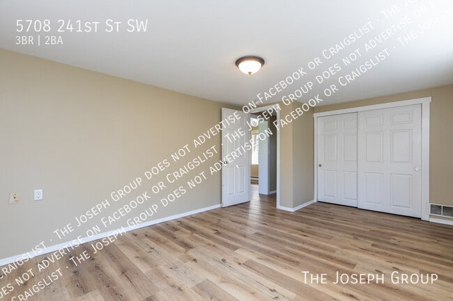 Building Photo - 5708 241st St SW