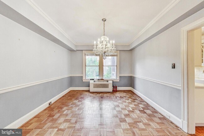 Building Photo - 3900 Cathedral Ave NW