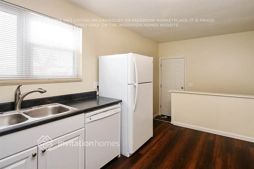 Building Photo - 2122 Truda Dr
