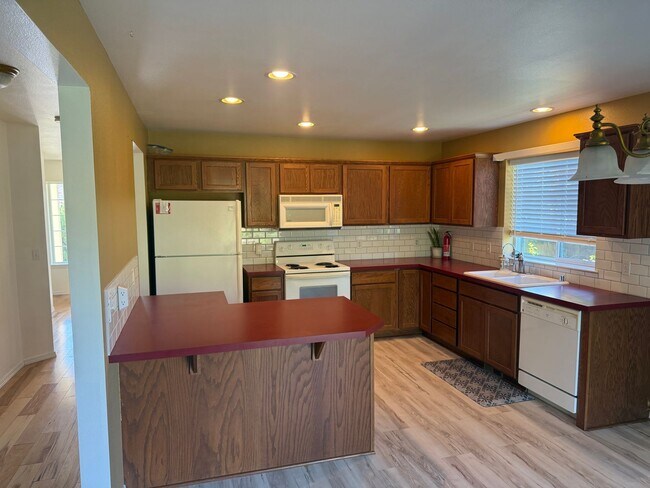 Building Photo - Mount Vernon 3 bedroom with large bonus room