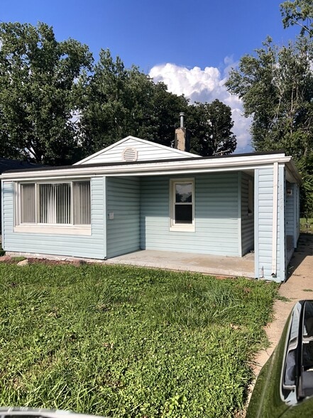 Building Photo - 1524 N Summit Ave
