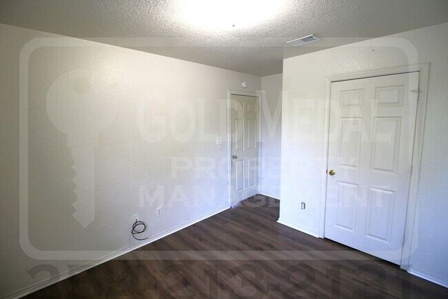 Building Photo - 3410 Cantabrian Dr