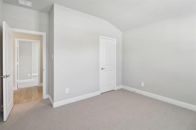 Building Photo - 518 Midnight Oak Dr