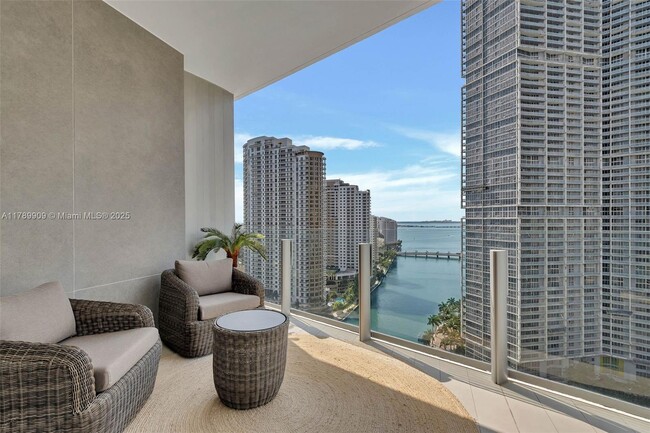 Building Photo - 300 Biscayne Blvd Way