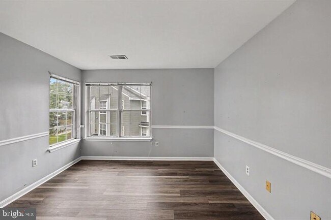 Building Photo - 8619 Beekman Pl