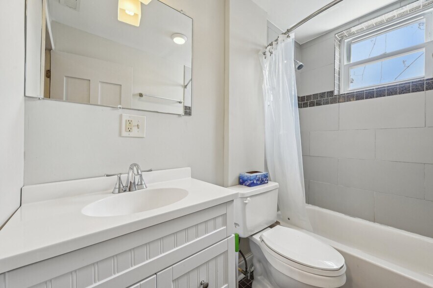 Bathroom - 2431 Linden Ave