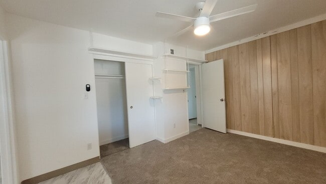 Building Photo - Beautiful University City Home