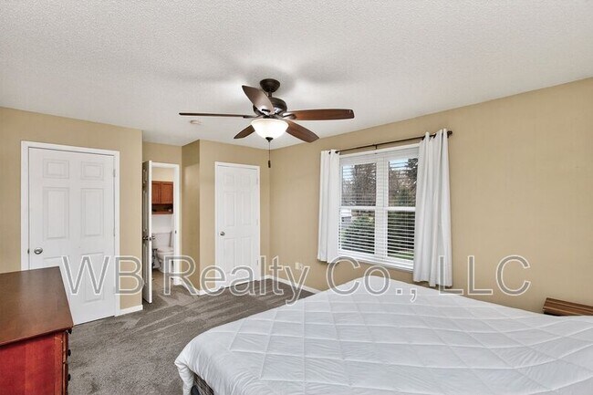 Building Photo - 260 Windfield Pkwy