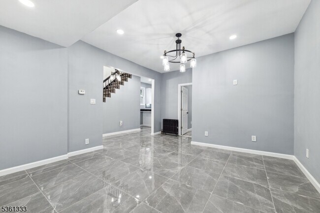Building Photo - 282 Ackerman Ave