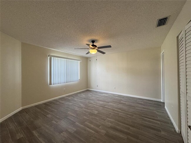Building Photo - 6877 Culpepper Ct