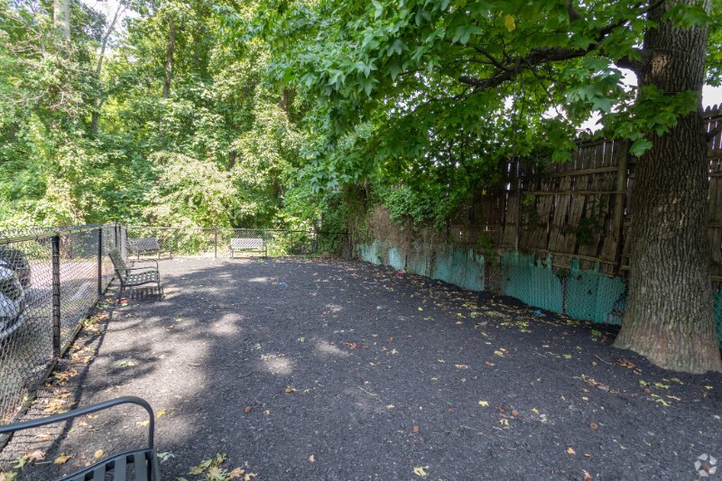 Building Photo - 3241 Hulmeville Rd