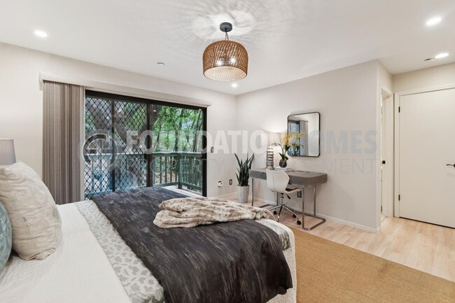 Building Photo - Tranquil Corte Madera Townhouse! DECK! 2 C...