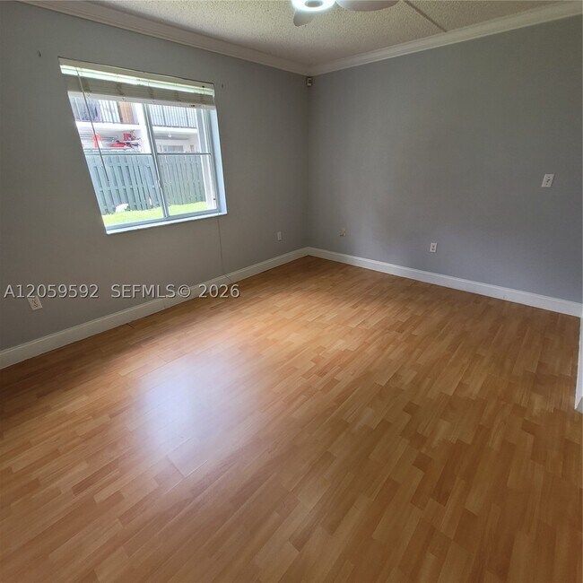 Building Photo - 1114 NW 124th Ct